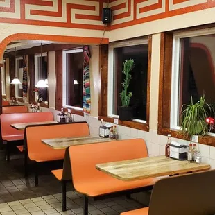 Clean dining room, masks required, and hand sanitizer for those who need it, and plenty of space to spread out.