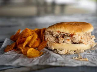 Eve’s Garden Deli