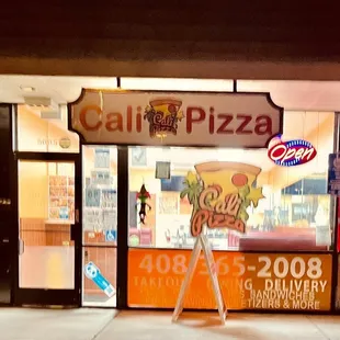 New pizza place full of deliciousness :-)