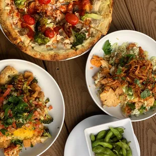 Almalfi pizza.. edamame.. soo buff.. and a lean n clean.