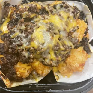 Tots chili cheese