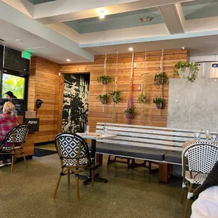 Cute spot for a late lunch early dinner!