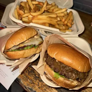 Caliber Burger- 10.18.2024- tallow fries, single burger, cheeseburger
