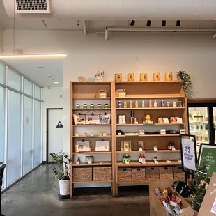 Cute little storefront with bathrooms