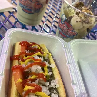 Windy City Dog "A Chicago Classic"