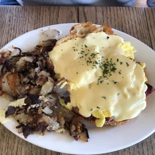 Eggs Benedict