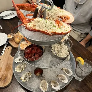 Grand Seafood Tower