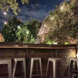 Cute bar!