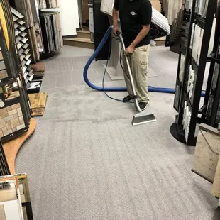 Commercial Carpet Cleaning in Bakersfield Ca calcarpetcleaning.com