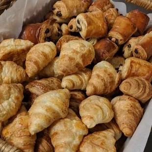 Fresh Baked Mini Croissants &amp; Mini Chocolate Croissants