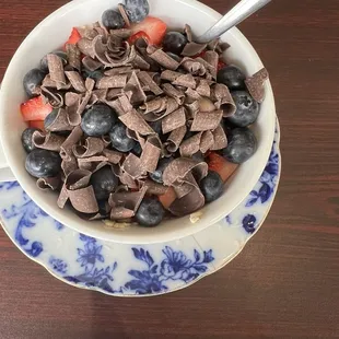 Create Your Own Bowl w/ oatmeal, strawberries, blueberries, dark chocolate &amp; brown sugar