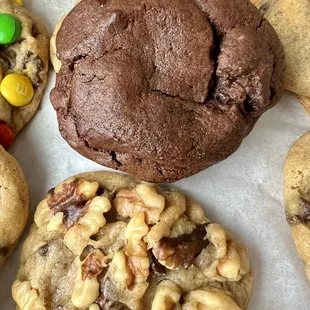 Chocolate chip, walnut cookie, and double chocolate cookie