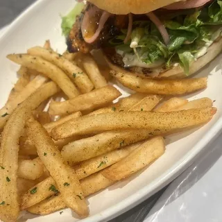 CAJUN SALMON SANDWICH