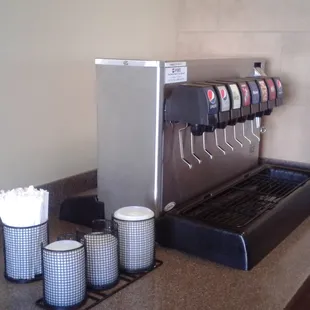 Clean and organized soft drink fountain