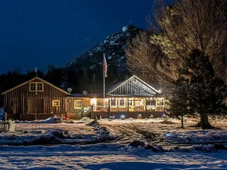 R-Ranch In the Sequoias