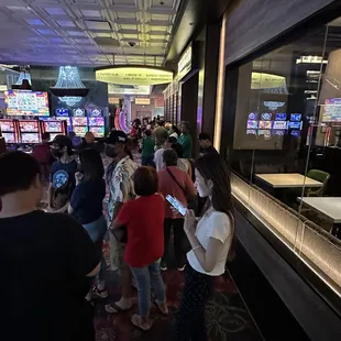 Line is 2 hours for oxtail soup, no urgency or no staff  i don't  know