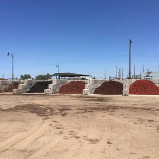 Many bulk materials to choose from