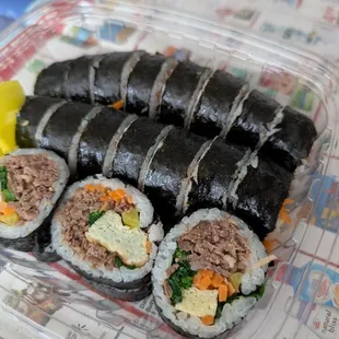 Beef kimbap