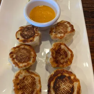 Paneer Momo - 10 Pc