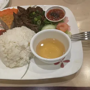 Sauce used to be filled up an entire bowl, now they cut it down to half bowl. 02/13/24