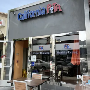 the outside of the restaurant