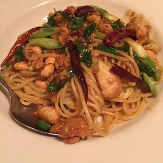 KUNG PAO SPAGHETTI
