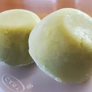 Green tea mochi ice cream