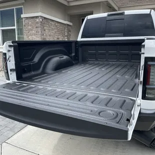 New line x bed liner