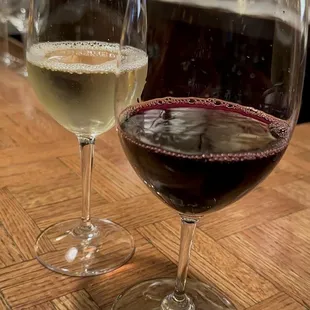 White and red wines.