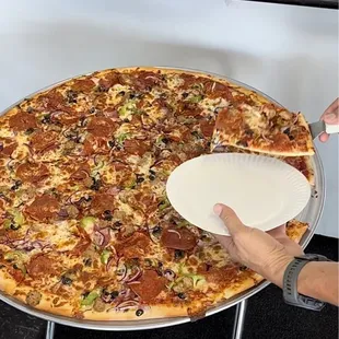 The giant 28 inch pizza!
