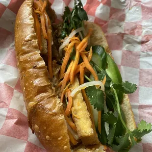 SW5. Lemongrass Tofu Sandwich (Banh Mi Tau Hu)