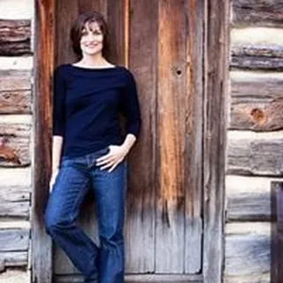 Kate R.