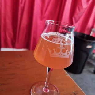 Hawaiian Elevator Music Sour with Raspberry and Orange​6.1% ABV​