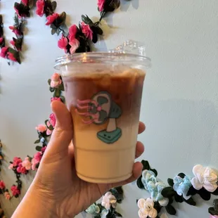 dessert, drink