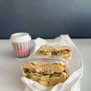 Bagel &amp; coffee