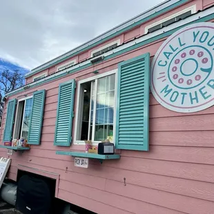 Pink Lil' Deli trailer