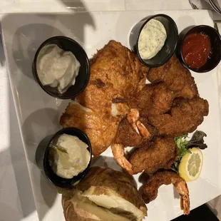 &quot;Fisherman&apos;s Platter&quot; fried Shrimp, oyster, Fisherman&apos;s Platter