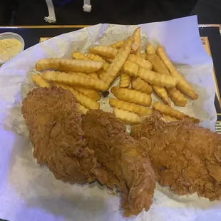 Chicken tenders with fries