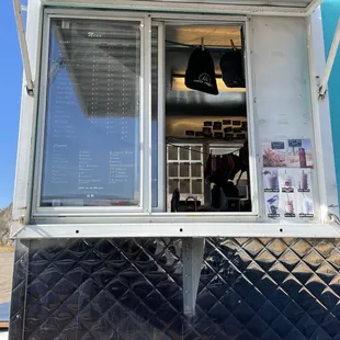 Love that you can "drive-thru" on either side!