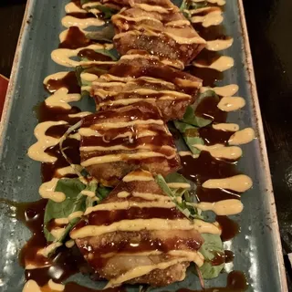 CRISPY SHIITAKE WONTONS