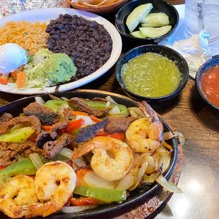 Surf n turf fajitas.