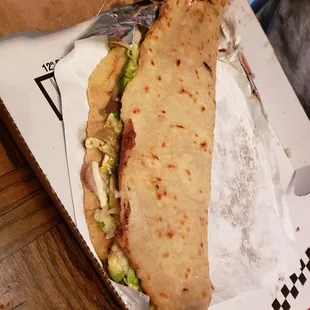 Massssssiivee machete