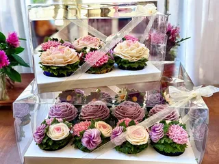 The Blooming Cupcake