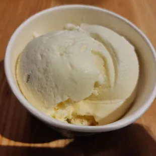 Lemon lavender ice cream