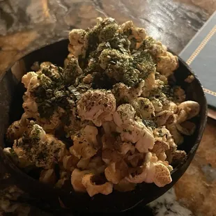 Hurricane popcorn Savory garlic popcorn like nothing you have tried