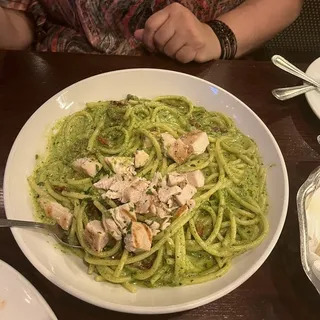 Bucatini con Pesto