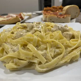 Fettuccini Alfredo