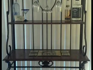 Kimmie's Lounge & Restaurant