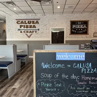 Adorable dining area! Very welcoming!