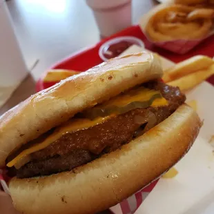 Chili Cheese Burger